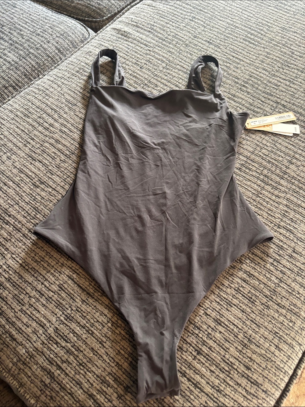 Skims fits everybody square crewneck bodysuit $60 value color onyx
